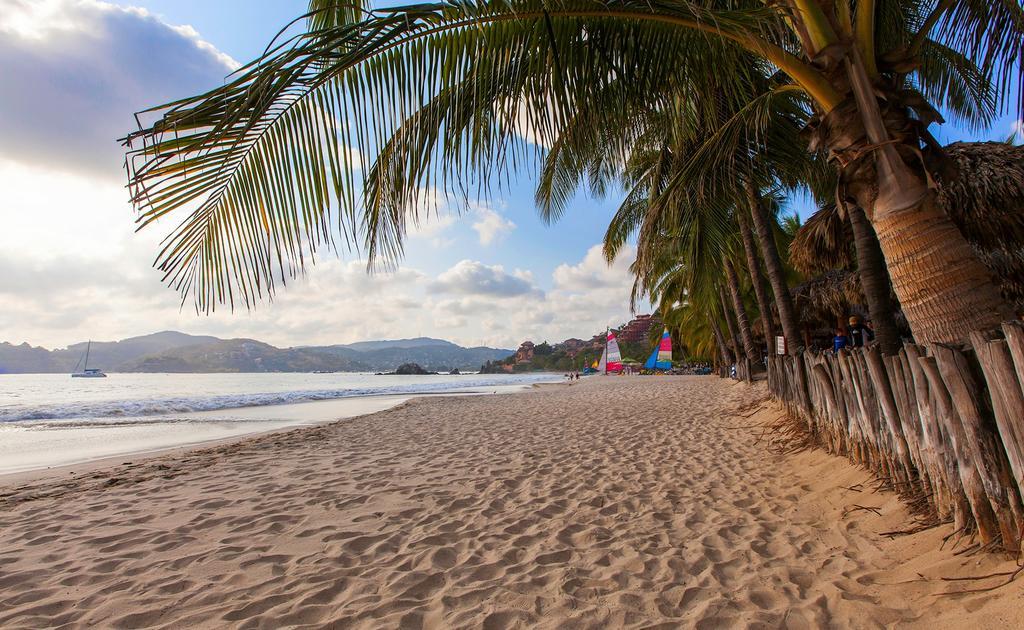 Hotel Villa Mexicana Zihuatanejo Extérieur photo